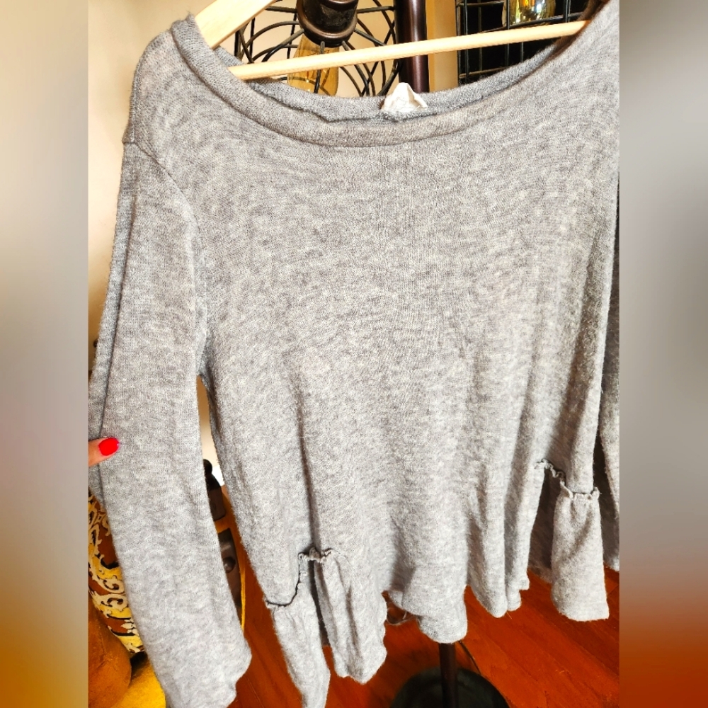 143 Story szL Grey Long Sleeve